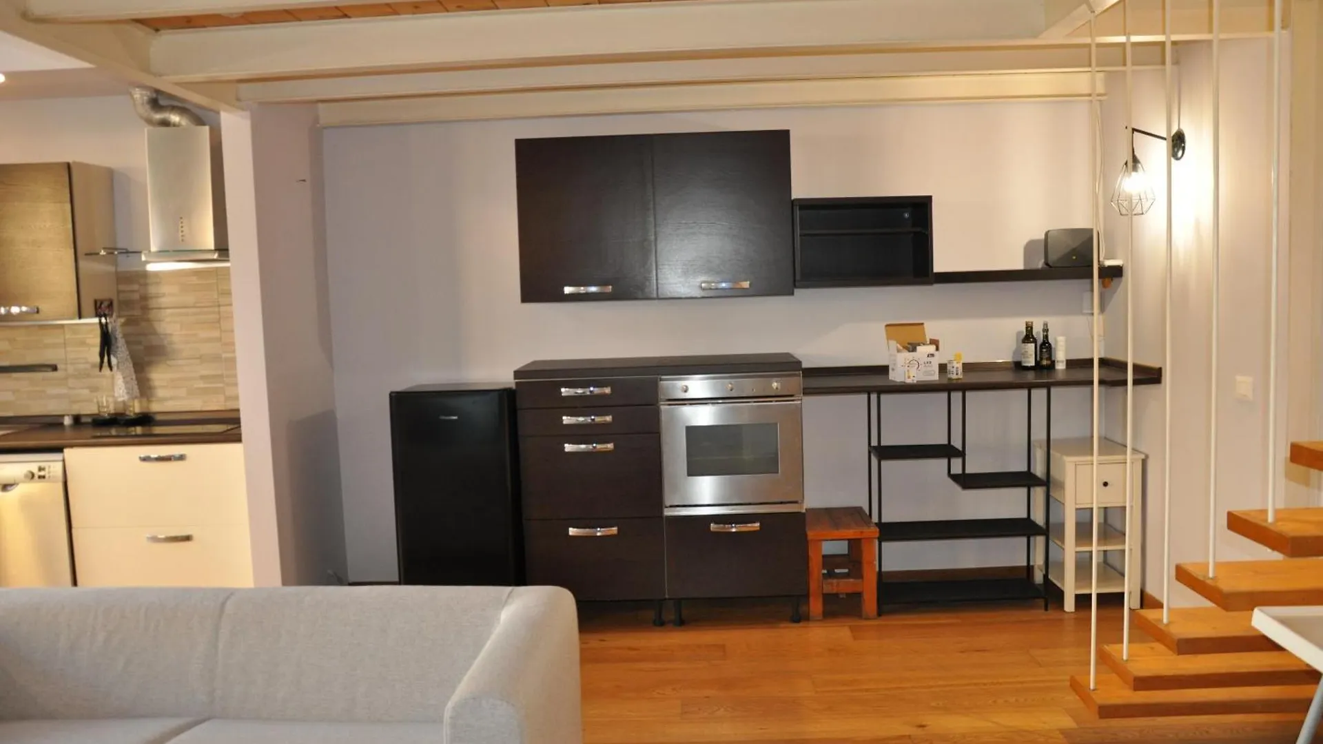 Montallegro 32M Free Parking Genova Italia
